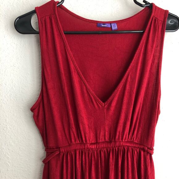 Red v neck drawstring waist sleeveless midi dress by Mexx - Picture 3 of 8